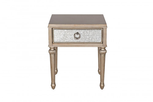 тумбочка прикроватная с ящиком и зеркальной отделкой в Волгограде